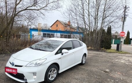 Toyota Prius, 2012 год, 1 300 000 рублей, 4 фотография
