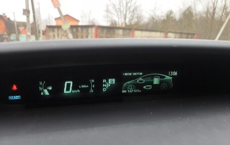 Toyota Prius, 2012 год, 1 300 000 рублей, 23 фотография