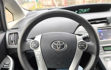 Toyota Prius, 2012 год, 1 300 000 рублей, 26 фотография