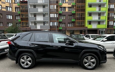 Toyota RAV4, 2021 год, 3 500 000 рублей, 4 фотография