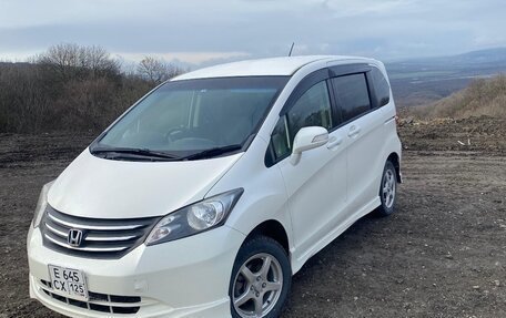Honda Freed I, 2010 год, 1 200 000 рублей, 2 фотография