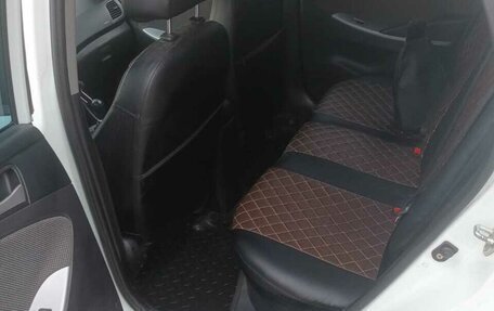 Hyundai Solaris II рестайлинг, 2014 год, 325 000 рублей, 1 фотография