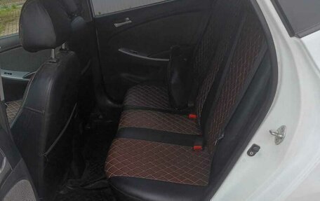 Hyundai Solaris II рестайлинг, 2014 год, 325 000 рублей, 6 фотография