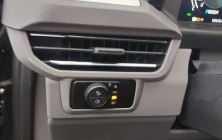 Volkswagen Caravelle, 2025 год, 10 500 000 рублей, 4 фотография