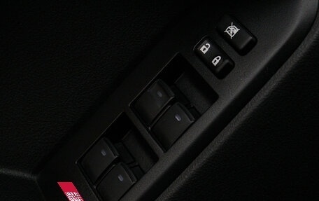 Toyota Land Cruiser Prado 150 рестайлинг 2, 2021 год, 7 400 000 рублей, 19 фотография