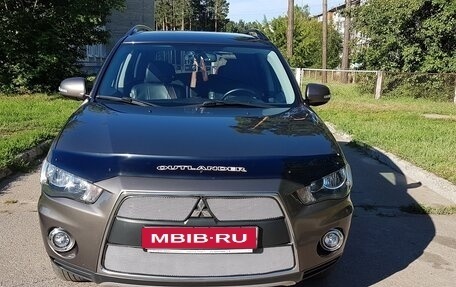 Mitsubishi Outlander III рестайлинг 3, 2012 год, 1 500 000 рублей, 1 фотография