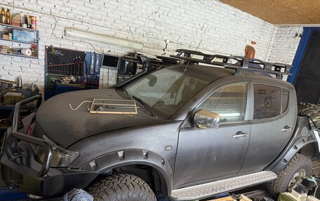 Mitsubishi L200 IV рестайлинг, 2007 год, 2 000 000 рублей, 2 фотография