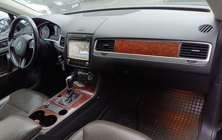 Volkswagen Touareg III, 2013 год, 1 699 000 рублей, 10 фотография