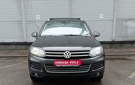 Volkswagen Touareg III, 2013 год, 1 699 000 рублей, 2 фотография