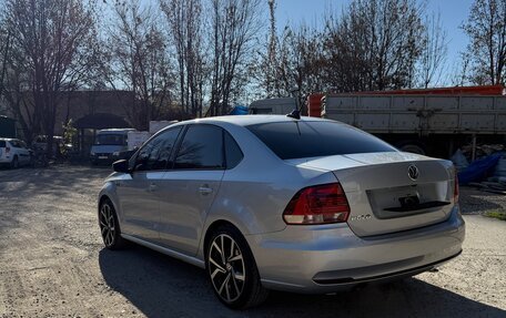 Volkswagen Polo VI (EU Market), 2018 год, 1 275 000 рублей, 4 фотография