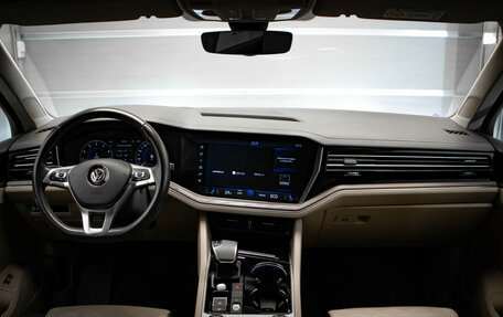 Volkswagen Touareg III, 2020 год, 4 950 000 рублей, 8 фотография