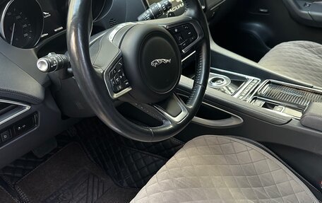 Jaguar F-Pace, 2020 год, 3 900 000 рублей, 6 фотография