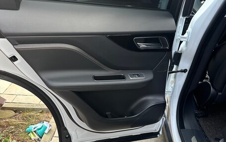 Jaguar F-Pace, 2020 год, 3 900 000 рублей, 8 фотография