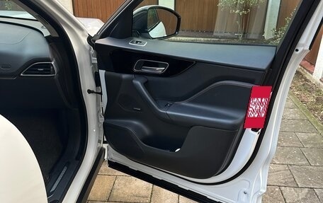 Jaguar F-Pace, 2020 год, 3 900 000 рублей, 14 фотография