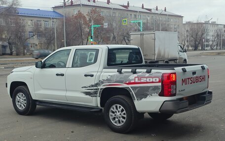 Mitsubishi L200, 2025 год, 3 995 000 рублей, 9 фотография