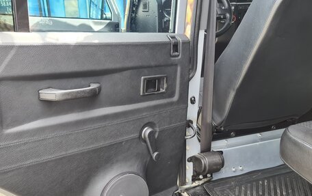 Land Rover Defender I, 2012 год, 5 450 000 рублей, 24 фотография