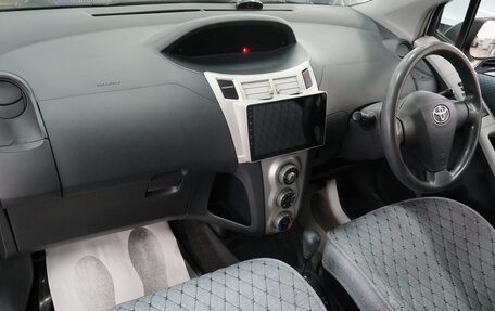 Toyota Vitz, 2006 год, 649 000 рублей, 16 фотография