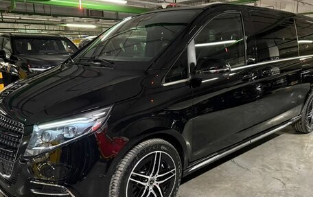 Mercedes-Benz V-Класс, 2025 год, 14 790 000 рублей, 1 фотография