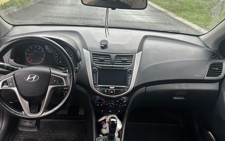 Hyundai Solaris II рестайлинг, 2014 год, 850 000 рублей, 14 фотография