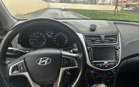 Hyundai Solaris II рестайлинг, 2014 год, 850 000 рублей, 16 фотография