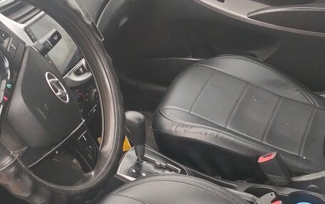 Hyundai Solaris II рестайлинг, 2014 год, 400 000 рублей, 3 фотография