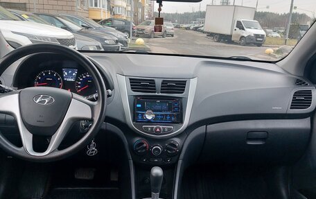 Hyundai Solaris II рестайлинг, 2012 год, 950 000 рублей, 8 фотография