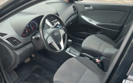 Hyundai Solaris II рестайлинг, 2012 год, 950 000 рублей, 7 фотография