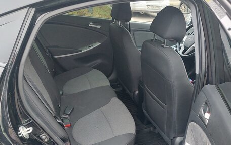 Hyundai Solaris II рестайлинг, 2012 год, 950 000 рублей, 6 фотография