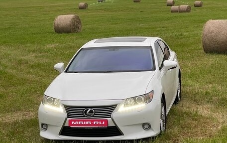 Lexus ES VII, 2015 год, 2 400 000 рублей, 1 фотография