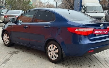 KIA Rio III рестайлинг, 2014 год, 920 000 рублей, 12 фотография