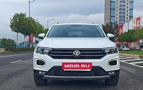 Volkswagen T-Roc I, 2021 год, 1 520 900 рублей, 2 фотография