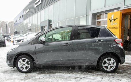 Toyota Vitz, 2017 год, 875 000 рублей, 10 фотография