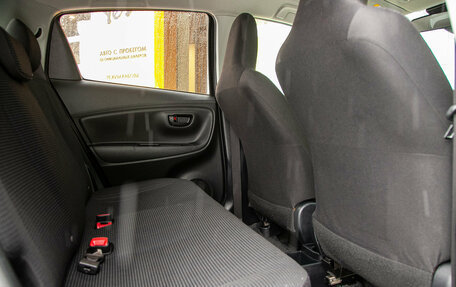 Toyota Vitz, 2017 год, 875 000 рублей, 14 фотография