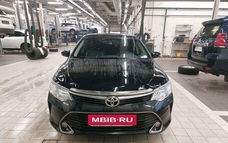 Toyota Camry, 2017 год, 1 528 100 рублей, 2 фотография