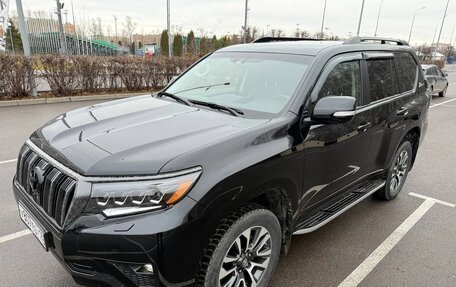 Toyota Land Cruiser Prado 150 рестайлинг 2, 2021 год, 7 800 000 рублей, 7 фотография