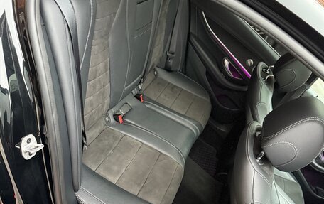 Mercedes-Benz E-Класс, 2020 год, 5 200 000 рублей, 26 фотография