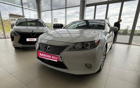 Lexus ES VII, 2015 год, 2 400 000 рублей, 5 фотография