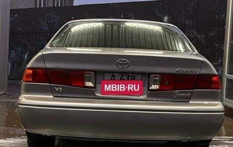 Toyota Camry, 2000 год, 550 000 рублей, 6 фотография