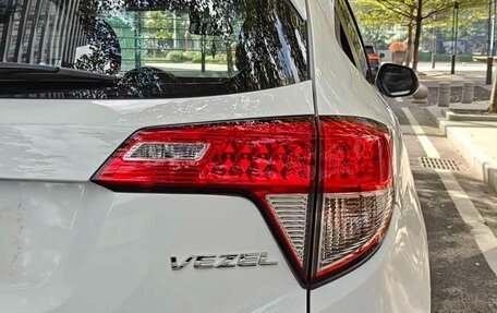 Honda Vezel, 2021 год, 1 267 000 рублей, 6 фотография