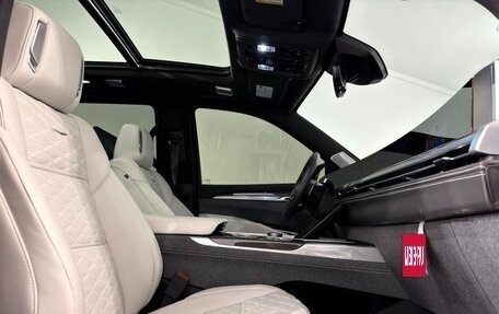 Cadillac Escalade V, 2025 год, 27 692 698 рублей, 19 фотография