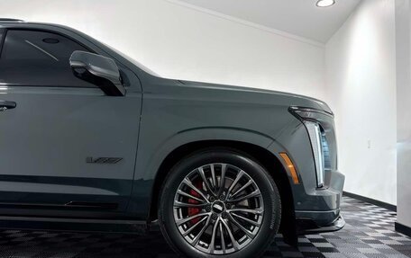 Cadillac Escalade V, 2025 год, 27 692 698 рублей, 30 фотография