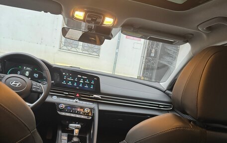 Hyundai Elantra, 2024 год, 2 650 000 рублей, 17 фотография