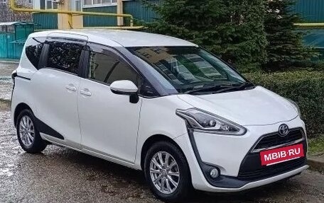 Toyota Sienta II, 2017 год, 1 425 000 рублей, 7 фотография