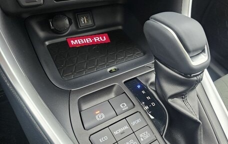 Toyota RAV4, 2025 год, 4 450 000 рублей, 32 фотография