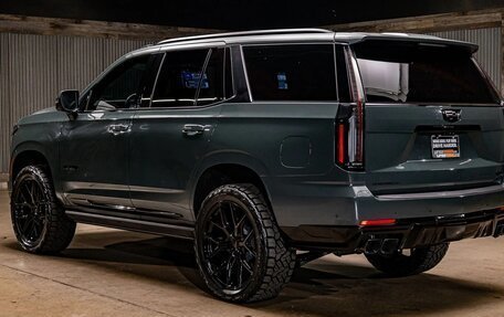 Cadillac Escalade V, 2025 год, 29 231 216 рублей, 3 фотография