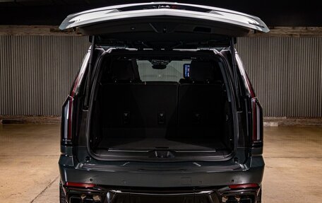 Cadillac Escalade V, 2025 год, 29 231 216 рублей, 7 фотография