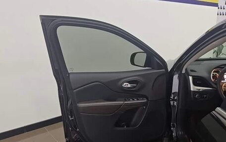 Jeep Cherokee, 2021 год, 1 950 000 рублей, 6 фотография