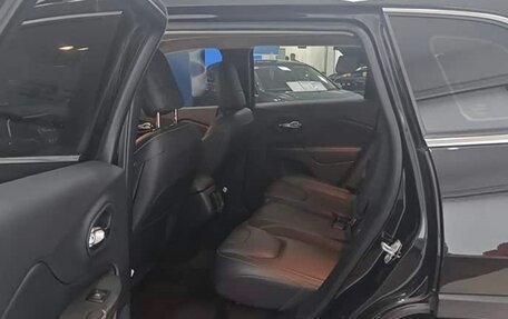 Jeep Cherokee, 2021 год, 1 950 000 рублей, 10 фотография