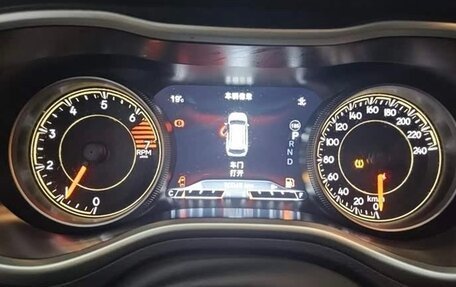 Jeep Cherokee, 2021 год, 1 950 000 рублей, 13 фотография