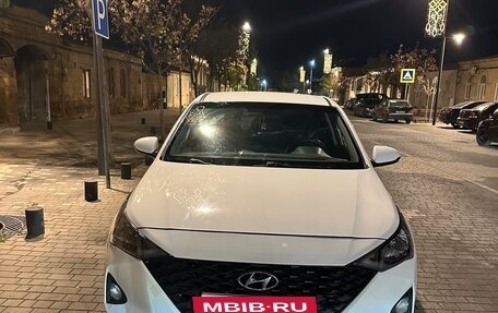 Hyundai Solaris II рестайлинг, 2020 год, 1 100 000 рублей, 3 фотография